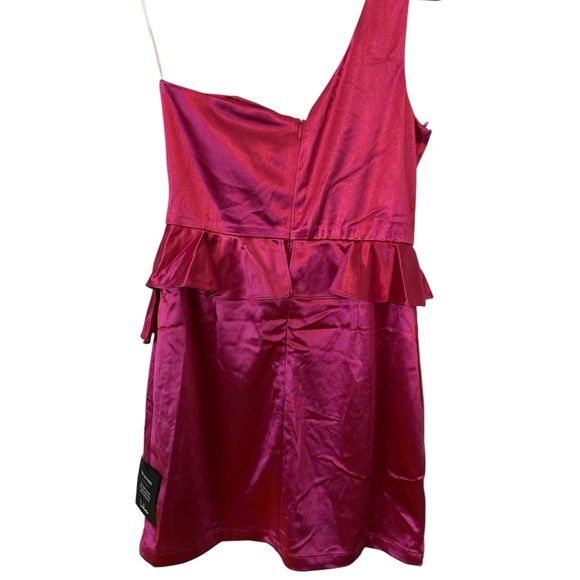Lulu's Fuchsia One-Shoulder Dress Cocktail Prom size S NWT - Picture 3 of 5